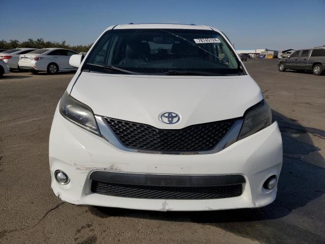 Photo 5 from auction – 2016 TOYOTA SIENNA SE with VIN 5TDXK3DC5GS720805