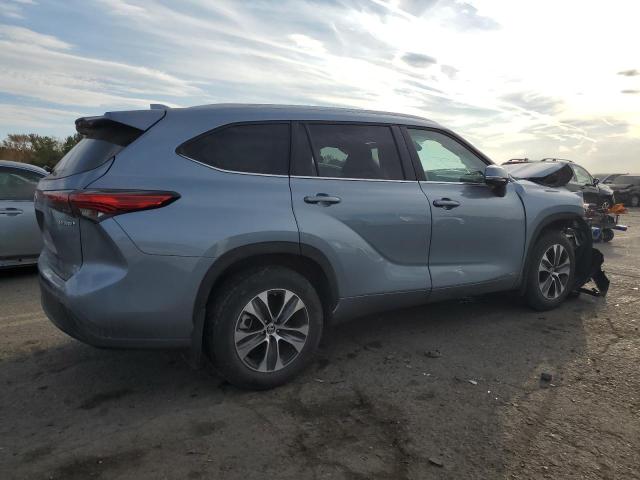 Photo 3 from auction – 2023 TOYOTA HIGHLANDER with VIN 5TDKBRCH4PS581695