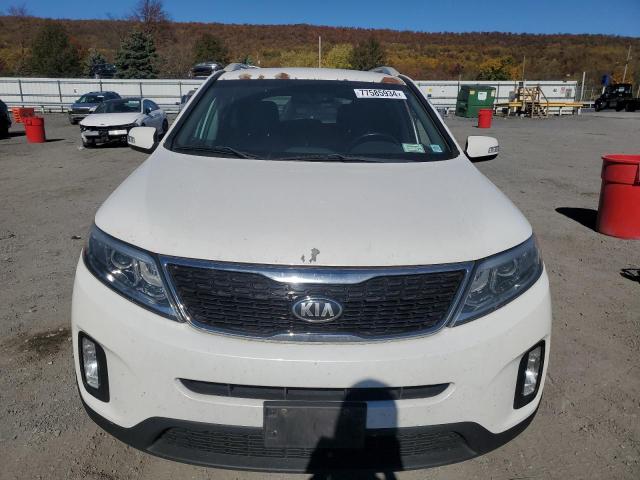 Photo 5 from auction – 2015 KIA SORENTO LX with VIN 5XYKT4A60FG633935