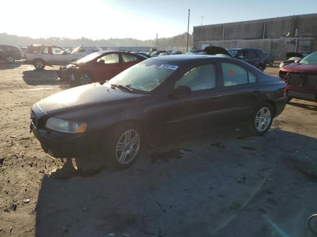 VOLVO S60 2.5T 2005 with VIN YV1RS592452452736 - Photo from auction