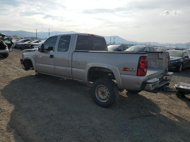Photo 2 from auction – 2004 CHEVROLET SILVERADO with VIN 1GCEK19TX4E215672