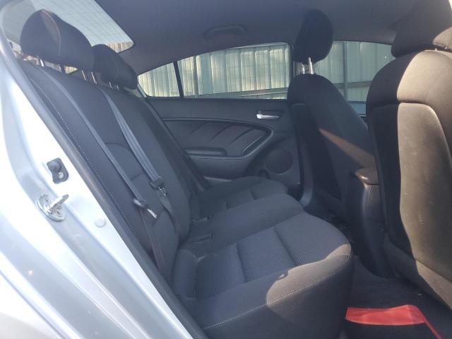 Photo 10 from auction – 2017 KIA FORTE LX with VIN 3KPFK4A79HE096754