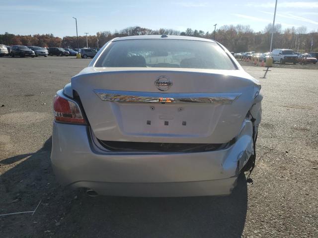 Photo 6 from auction – 2015 NISSAN ALTIMA 2.5 with VIN 1N4AL3AP3FN887653