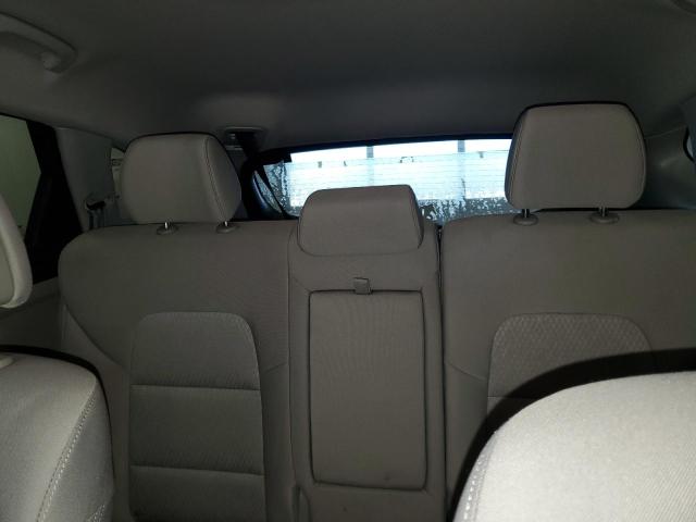 Photo 10 from auction – 2016 HYUNDAI TUCSON LIM with VIN KM8J33A42GU025592