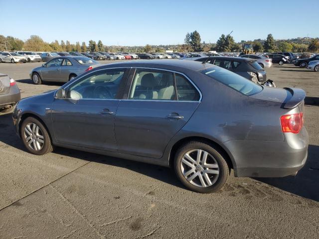 Photo 2 from auction – 2007 VOLKSWAGEN JETTA WOLF with VIN 3VWEG71KX7M200401