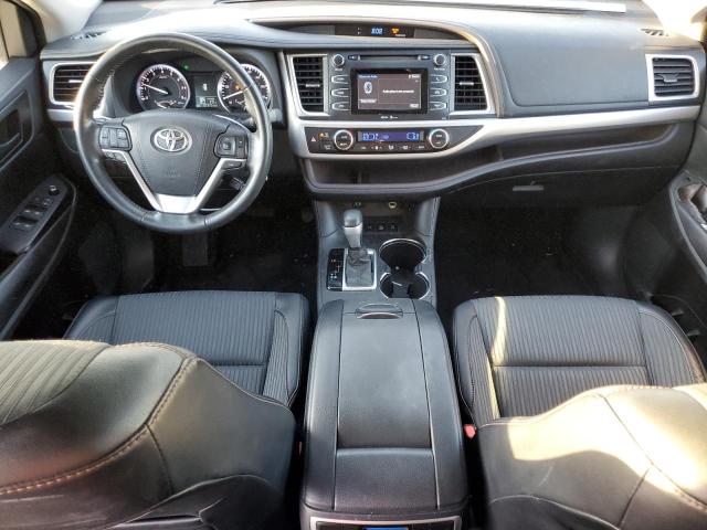 Photo 8 from auction – 2015 TOYOTA HIGHLANDER with VIN 5TDBKRFHXFS192165