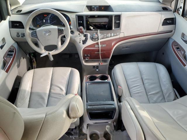Photo 8 from auction – 2011 TOYOTA SIENNA XLE with VIN 5TDYK3DC6BS122204