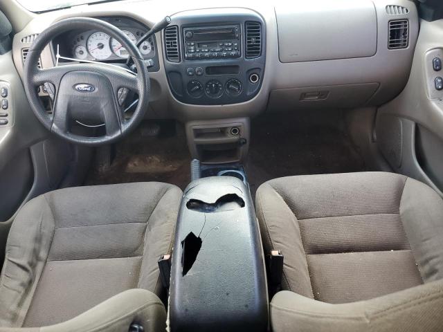 Photo 8 from auction – 2001 FORD ESCAPE XLT with VIN 1FMYU03161KC45236