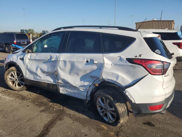 Photo 2 from auction – 2017 FORD ESCAPE SE with VIN 1FMCU9GD8HUC61245
