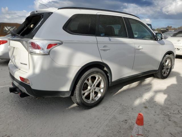 Photo 3 from auction – 2015 MITSUBISHI OUTLANDER with VIN JA4AD3A35FZ002277