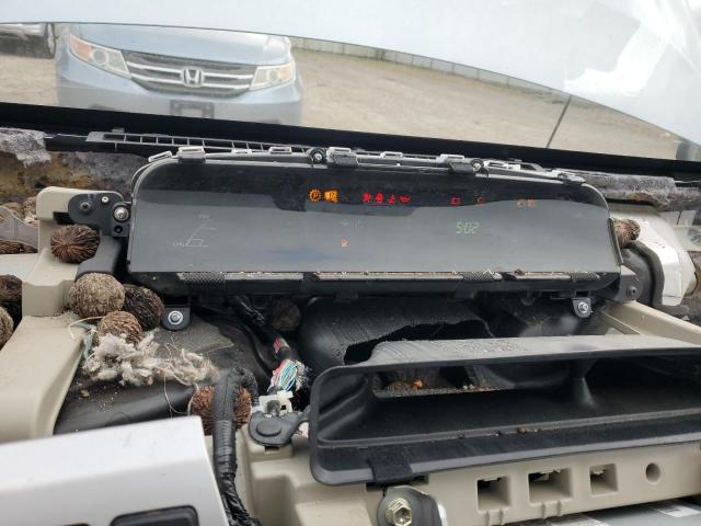 Photo 9 from auction – 2012 TOYOTA PRIUS V with VIN JTDZN3EUXC3038652