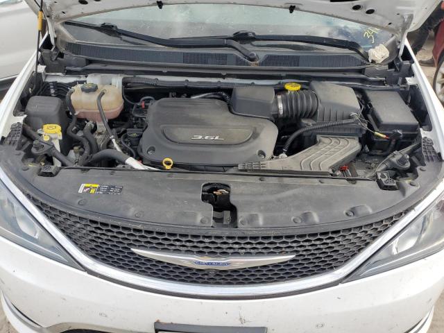 Photo 12 from auction – 2017 CHRYSLER PACIFICA L with VIN 2C4RC1GG0HR536455