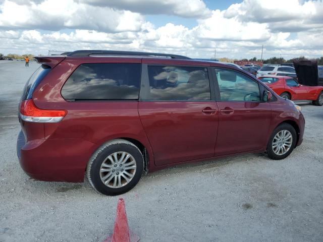 Photo 3 from auction – 2014 TOYOTA SIENNA XLE with VIN 5TDYK3DC2ES452183