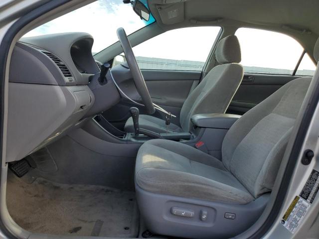 Photo 7 from auction – 2004 TOYOTA CAMRY LE with VIN 4T1BE32K64U883638