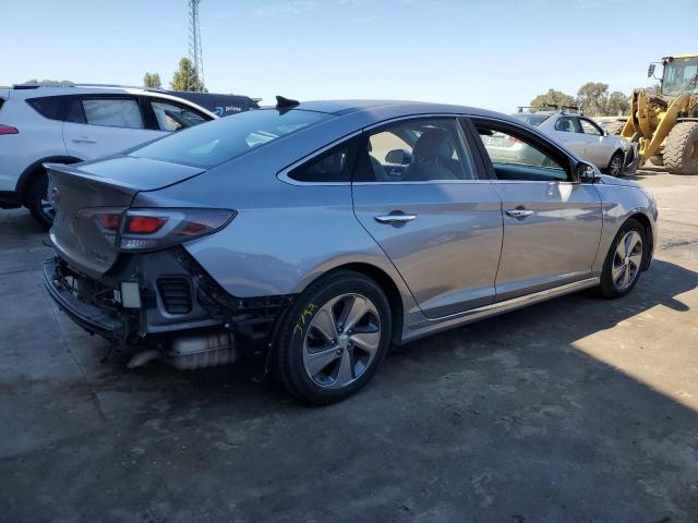 Photo 3 from auction – 2017 HYUNDAI SONATA HYB with VIN KMHE34L14HA045033