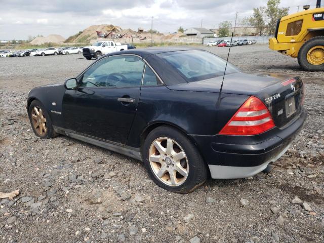 Photo 2 from auction – 1998 MERCEDES-BENZ SLK-CLASS with VIN WDBKK47F2WF063948