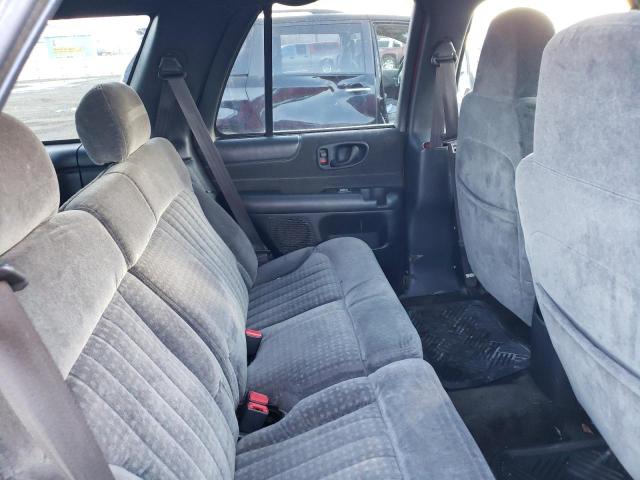 Photo 11 from auction – 2000 CHEVROLET BLAZER with VIN 1GNDT13W9Y2332220