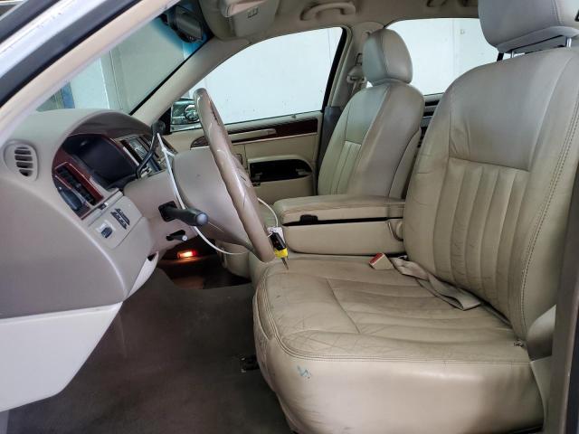 Photo 7 from auction – 2003 LINCOLN TOWN CAR E with VIN 1LNHM81W33Y617869