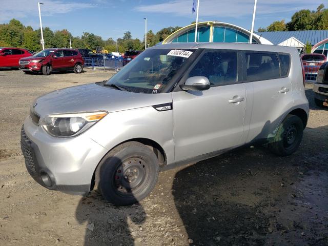 KIA SOUL + 2014 with VIN KNDJP3A52E7725478 - Photo from auction