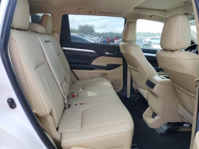 Photo 11 from auction – 2019 TOYOTA HIGHLANDER with VIN 5TDKZRFH7KS342206