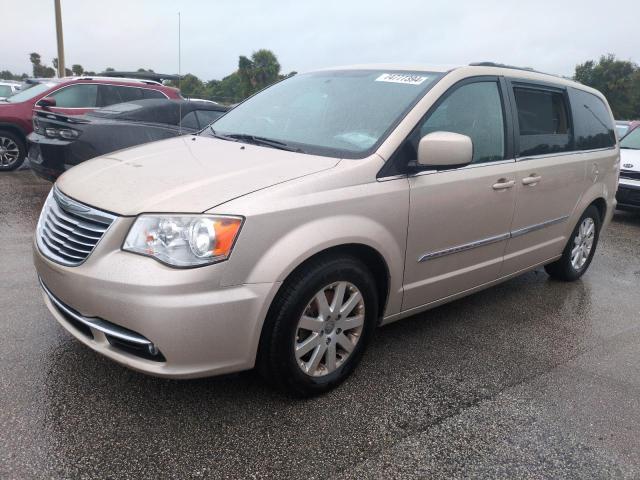 CHRYSLER TOWN & COU 2013 with VIN 2C4RC1BG8DR569088 - Photo from auction