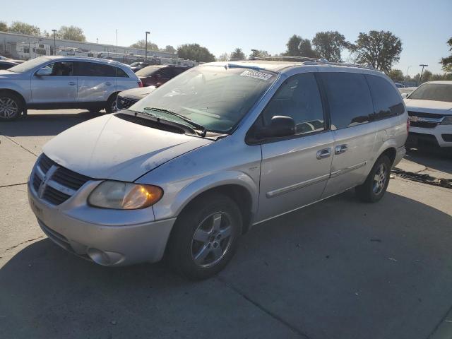 DODGE GRAND CARA 2004 with VIN 2D4GP44L04R606600 - Photo from auction