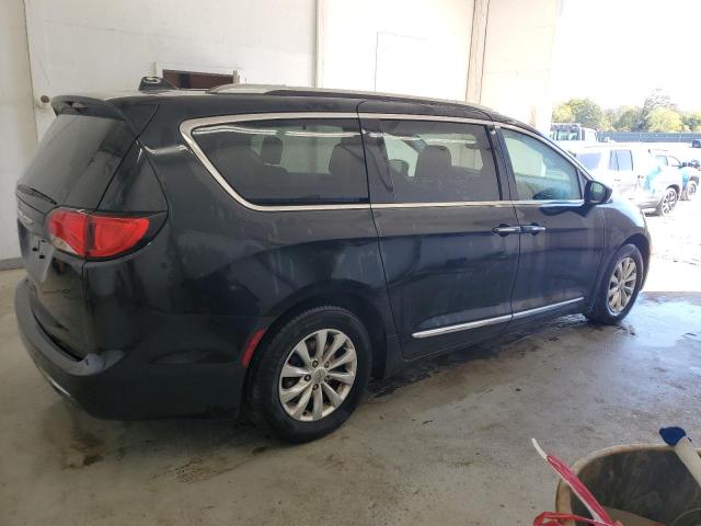 Снимка 3 от търг – 2019 CHRYSLER PACIFICA T с VIN 2C4RC1BG2KR657325