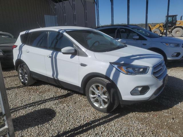 Photo 4 from auction – 2019 FORD ESCAPE SE with VIN 1FMCU0GDXKUB85983