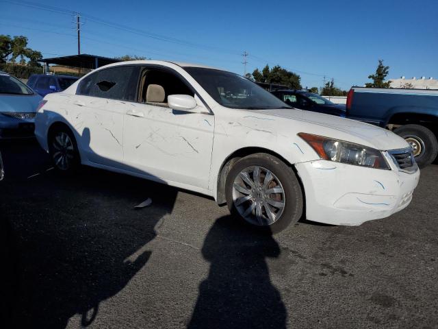 Photo 4 from auction – 2008 HONDA ACCORD LX with VIN JHMCP26388C014064
