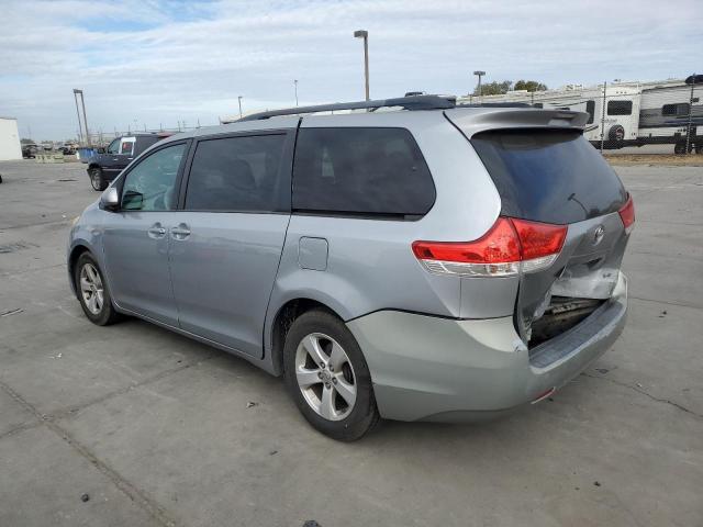 Photo 2 from auction – 2014 TOYOTA SIENNA LE with VIN 5TDKK3DC0ES416630