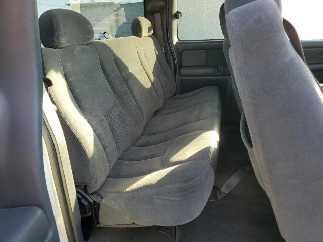 Photo 10 from auction – 2004 CHEVROLET SILVERADO with VIN 2GCEC19V641244585