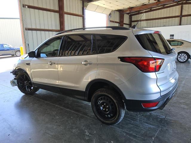Photo 2 from auction – 2019 FORD ESCAPE SE with VIN 1FMCU9GD2KUB06679