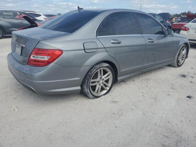 Photo 3 from auction – 2014 MERCEDES-BENZ C 250 with VIN WDDGF4HB8EA935607