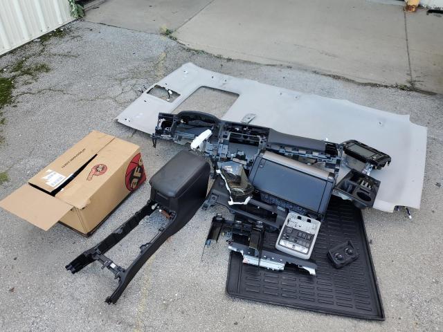 Photo 13 from auction – 2021 TOYOTA 4RUNNER with VIN JTEHU5JR4M5965109