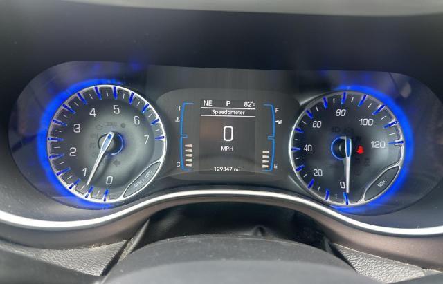Photo 8 from auction – 2017 CHRYSLER PACIFICA T with VIN 2C4RC1BG4HR527703