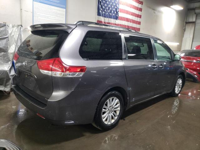 Photo 3 from auction – 2012 TOYOTA SIENNA XLE with VIN 5TDYK3DCXCS221075