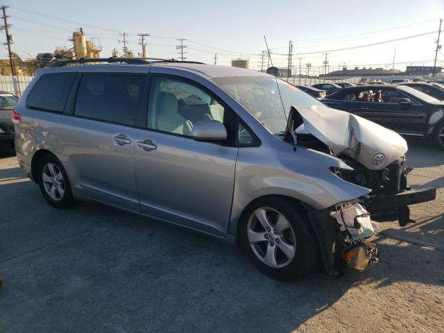 Photo 4 from auction – 2011 TOYOTA SIENNA LE with VIN 5TDKK3DC4BS101678