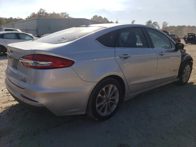 Photo 3 from auction – 2019 FORD FUSION SE with VIN 3FA6P0LU0KR204519
