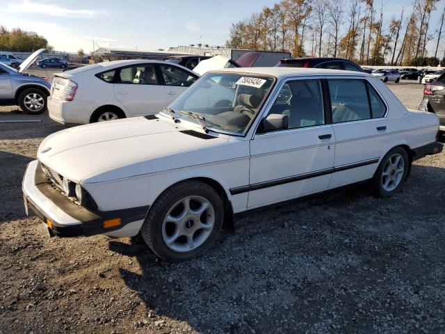 BMW 533 I 1984 z numerem VIN WBADB7403E1193564 - Zdjęcie z aukcji