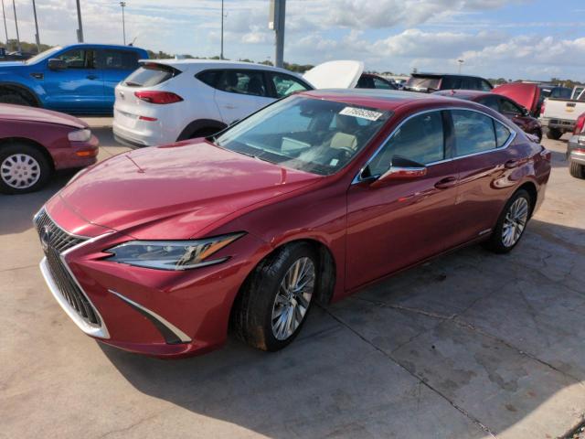 LEXUS ES 300H BA 2022 مع رقم تعريف المركبة 58AFA1C13NU013265 - صورة من المزاد