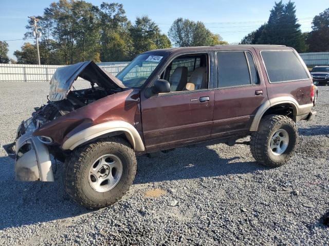 FORD EXPLORER E 2000 with VIN 1FMDU84P0YZB89831 - Photo from auction