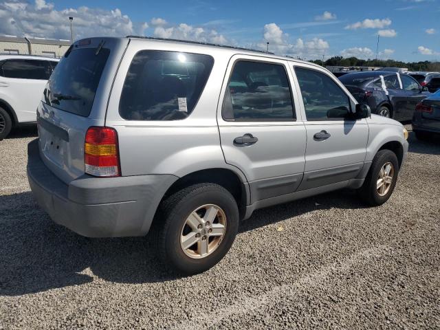 Photo 3 from auction – 2007 FORD ESCAPE XLS with VIN 1FMCU02Z07KB36040