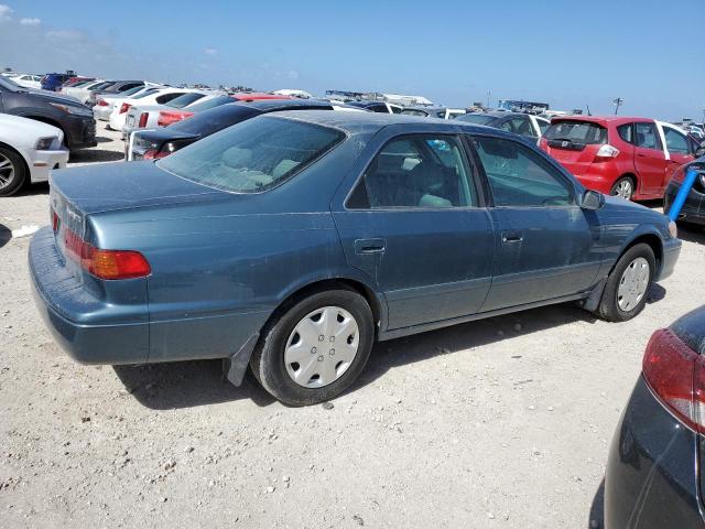 Photo 3 from auction – 2000 TOYOTA CAMRY CE with VIN 4T1BG22K2YU939178