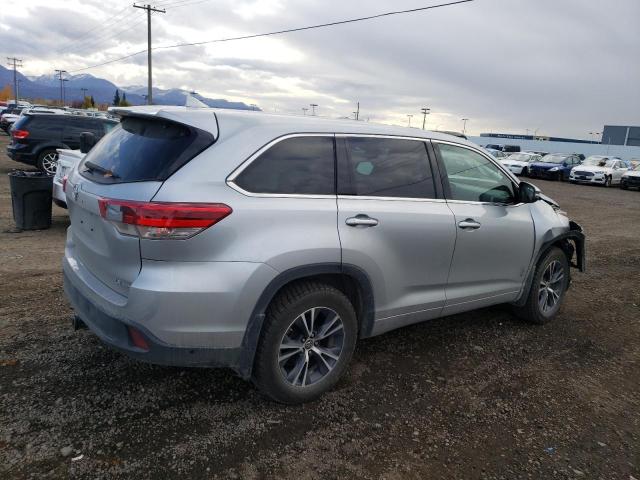 Photo 3 from auction – 2017 TOYOTA HIGHLANDER with VIN 5TDBZRFH9HS468348