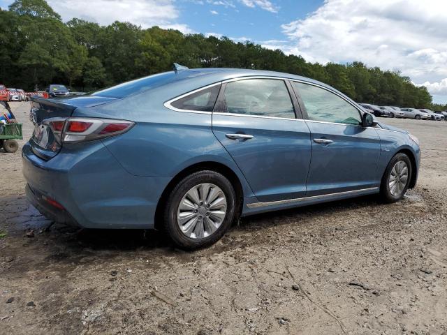 Photo 3 from auction – 2016 HYUNDAI SONATA HYB with VIN KMHE24L17GA015428