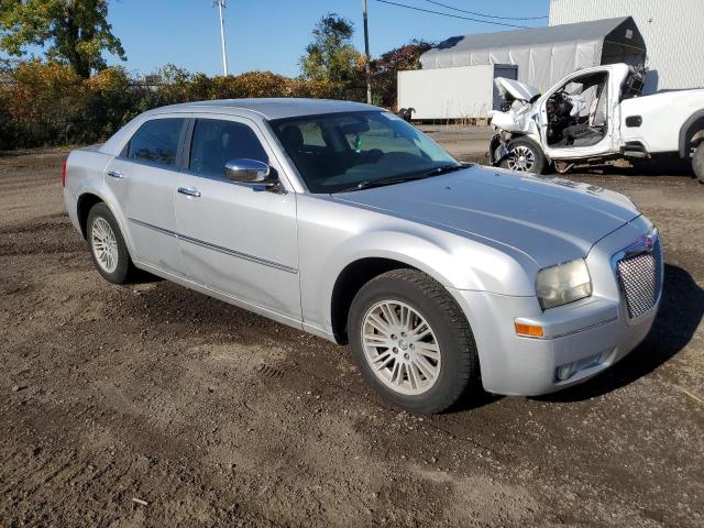 Photo 4 from auction – 2010 CHRYSLER 300 TOURIN with VIN 2C3CA5CV5AH115936