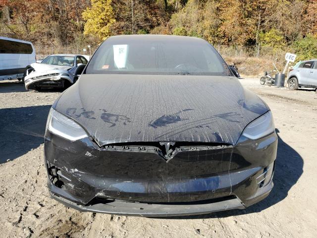 Photo 5 from auction – 2017 TESLA MODEL X with VIN 5YJXCBE22HF055641