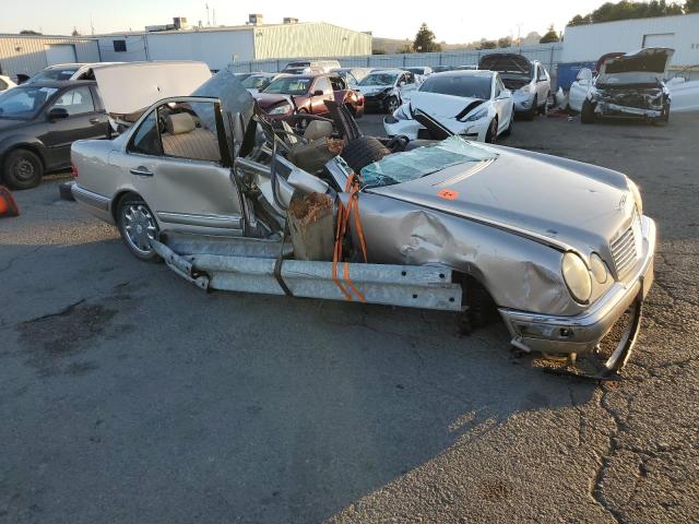 Photo 4 from auction – 1997 MERCEDES-BENZ E 320 with VIN WDBJF55F8VA415967