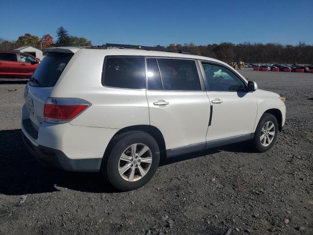 Photo 3 from auction – 2013 TOYOTA HIGHLANDER with VIN 5TDBK3EHXDS233633