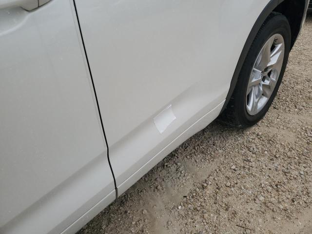 Photo 13 from auction – 2016 TOYOTA HIGHLANDER with VIN 5TDYKRFH9GS182268